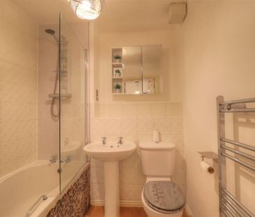 2 BED Ground floor flat To rent - Photo 6