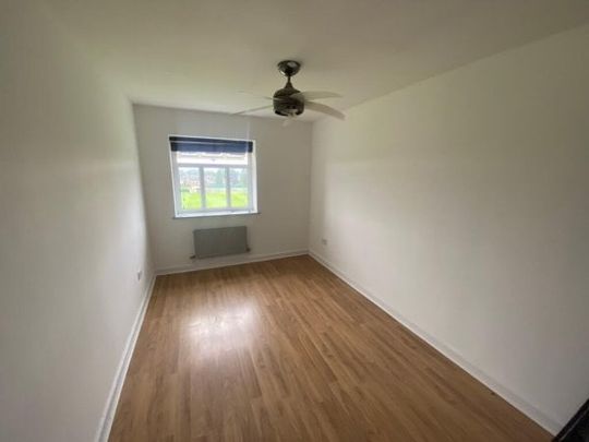 The Pavillion, CH43 2JH - Photo 1