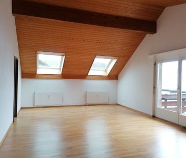Heimelige Dachwohnung Nähe Bahnhof und Emme! - Foto 5