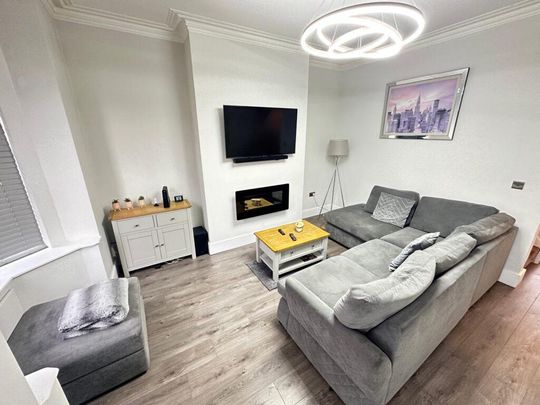 1 bedroom in a house share to rent - Photo 1