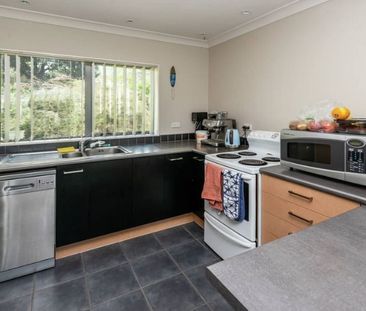Charming 1-Bedroom Minor Dwelling in Rural Papakura - Photo 1