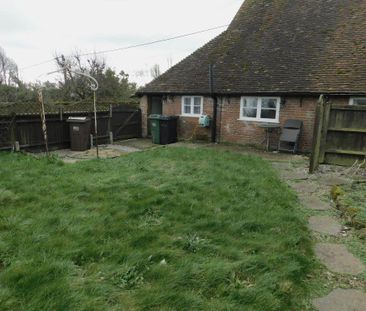 1 bedroom cottage to rent - Photo 4