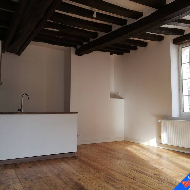 Location Appartement 1 pièce 32m² JOIGNY 89300 - Photo 1