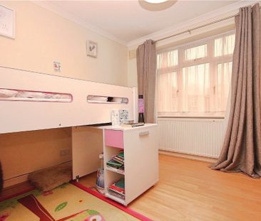 Brightside Avenue, Staines-upon-Thames, Surrey, TW18 1NG - Photo 3
