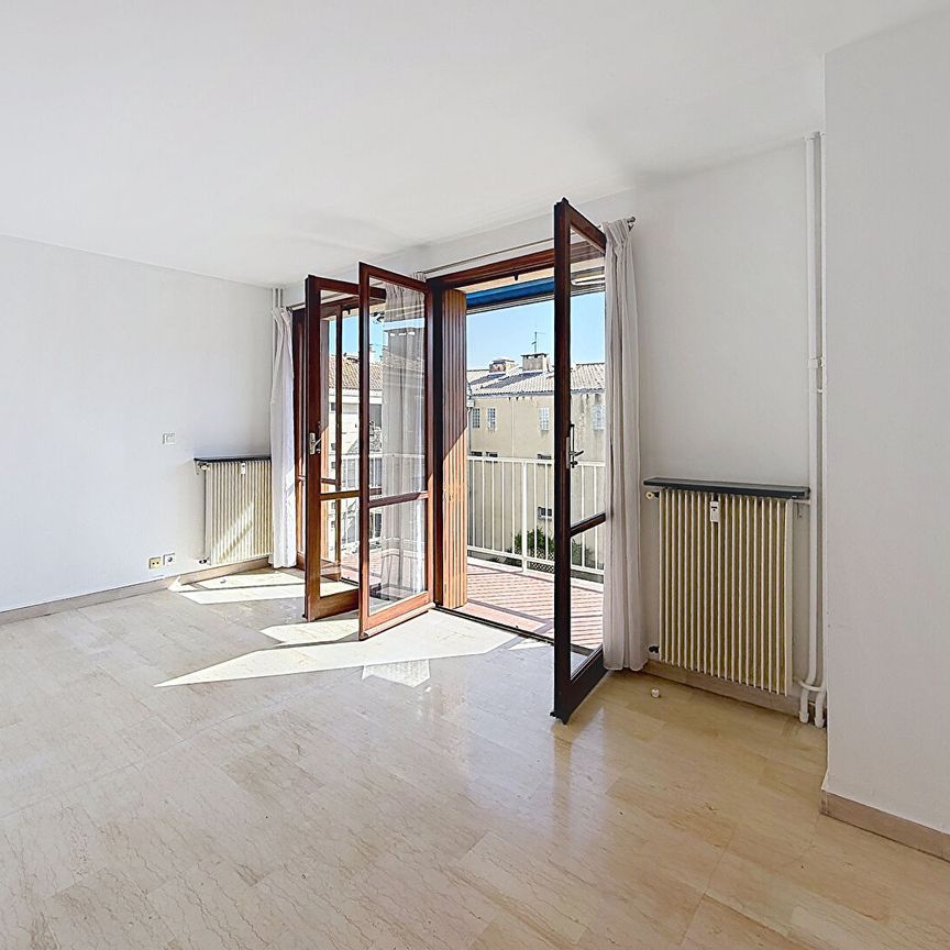 Location Appartement 2 pièces 41m² AVIGNON 84000 - Photo 1