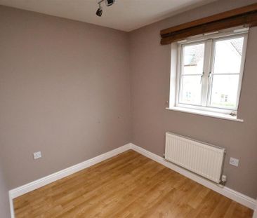 3 bedroom detached house to rent - Photo 4