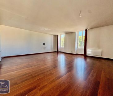 Location Appartement 4 pièces 104m² COUTRAS 33230 - Photo 2
