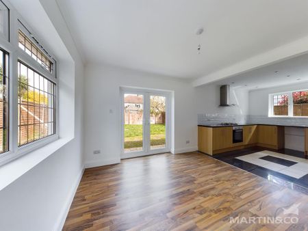 2 bedroom detached bungalow to rent - Photo 4