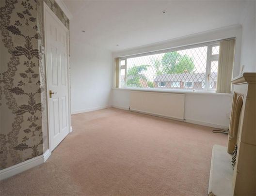 Lugano Road, Bramhall - Photo 1