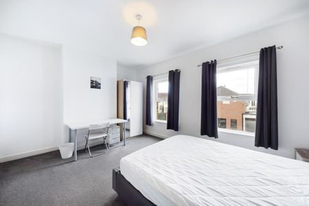 4 bedroom house to rent - Photo 2