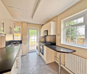 Price £2,300 pcm - Available Now - Unfurnished - Photo 6