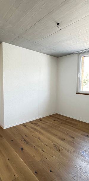 Light, comfort and an ideal location! - Photo 1