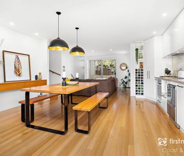 Executive Duplex Living - Photo 2