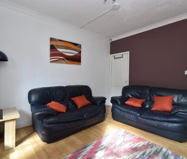 4 bedroom terraced house to rent - Photo 2