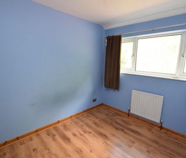 2 bedroom semi-detached house to rent - Photo 5