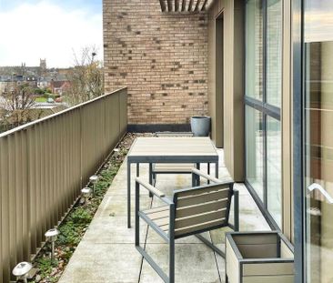 1 bedroom flat to rent - Photo 2