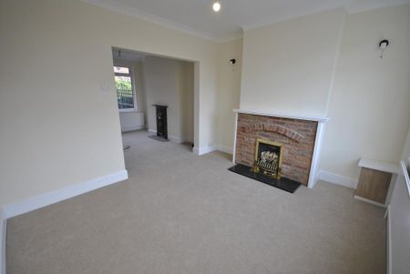 2 bedroom terraced house to rent - Photo 3