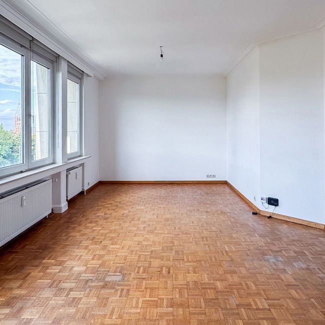 Appartement te huur in Etterbeek voor € 1.250 met 1 slaapkamer - Foto 1