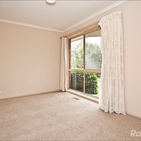 2/57 Watsons Road, Glen Waverley - Photo 3