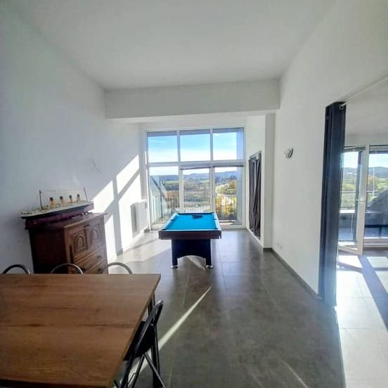 Appartement te huur - Photo 1