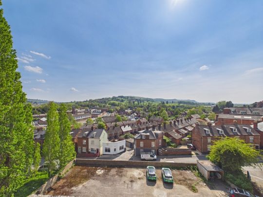 Tricorn House, Westward Road, Stroud, Gloucestershire, GL5 - Photo 1