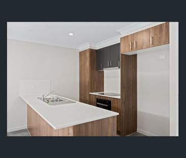 3 BEDROOM HOME IN YARRABILBA - Photo 4