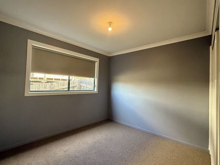 Three Bedroom House + Studio - Photo 2