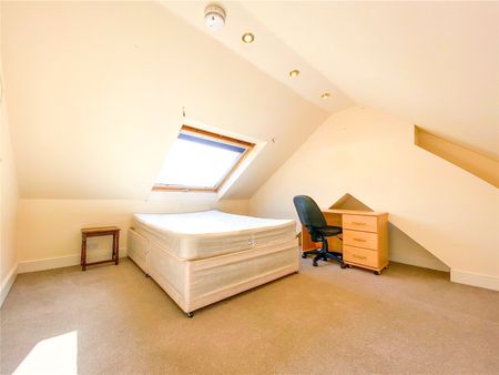 6 bedroom semi-detached house to rent - Photo 5