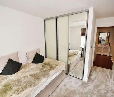 Lower Park Road, Loughton, IG10 - Photo 3