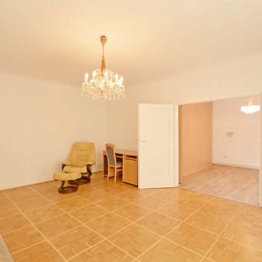 Großzügige 4-Zimmer-Wohnung mit 2 Balkonen und hochwertiger Ausstattung in zentraler Lage! - Photo 1