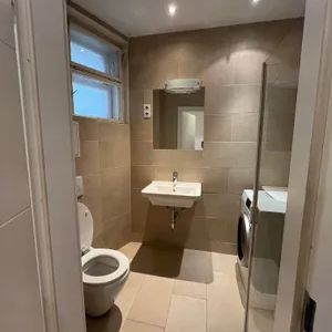 Moderne 35 m² Wohnung in zentraler Lage nahe Stephansplatz - Photo 1