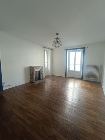 Location Appartement 4 pièces 93m² RENNES 35000 - Photo 2