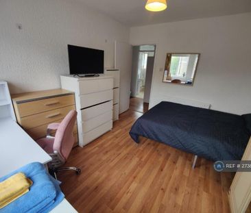 1 bedroom in a house share to rent - Photo 4