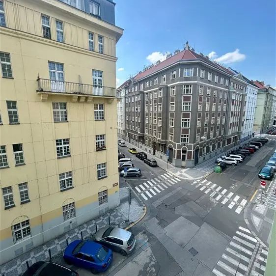 Nově zrekonstruovaný byt 2+kk/43 m - Fotografie 1