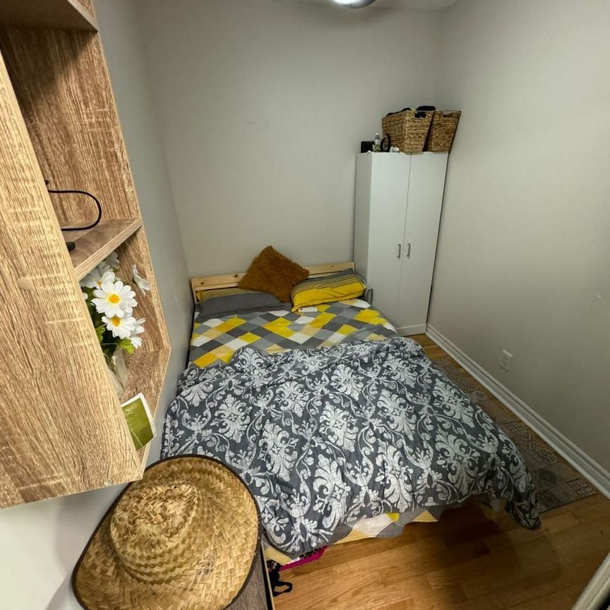 For Lease - 1 Elm Drive Unit# 1101, Mississauga, Ontario - Photo 1