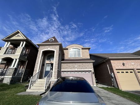 For Lease - 438 Kwapis Boulevard, Newmarket, Ontario - Photo 4