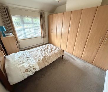 4 bedroom semi-detached house to rent - Photo 6