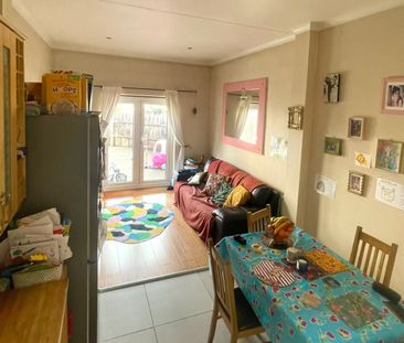 2 Bed Flat, Long Lane, N3 - Photo 2