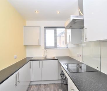 2 bedroom maisonette to rent - Photo 4
