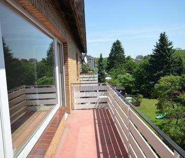 Sehr schönes Apartment mit Balkon und einem modernen Badezimmer! - Photo 1