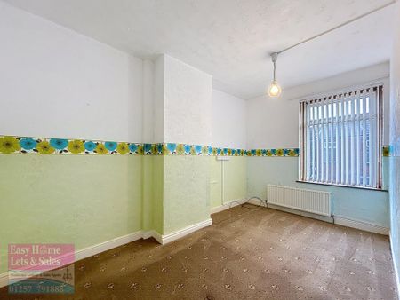 3 bedroom terraced house to rent - Photo 2