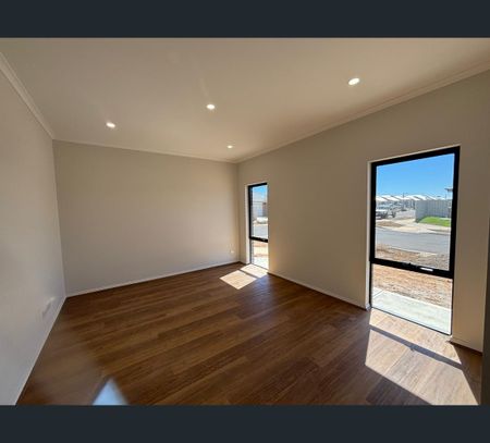 2 Farmer Road, Munno Para West, SA 5115 - Photo 2