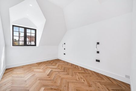 4 bedroom semi-detached house to rent - Photo 5