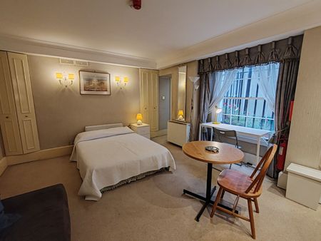 Studio Flat, London, W1U - Photo 2