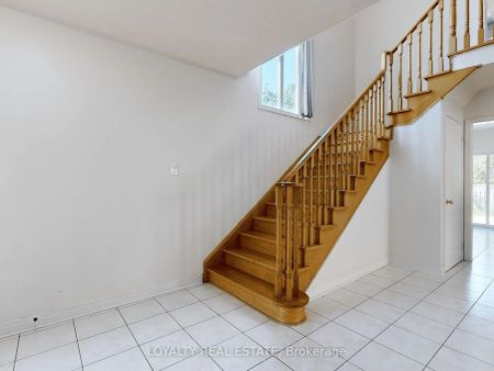 Property For Lease | W9295340 - Photo 2