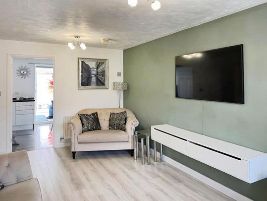 4 bedroom house to rent - Photo 1