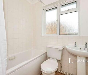 Rose Cottage, Linkfield Lane, Redhill, RH1 - Photo 5