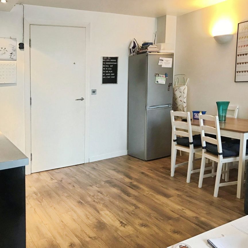 2 bedroom apartment to rent - Photo 1