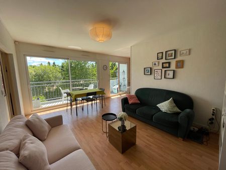 Location Appartement 4 pièces 79m² ANGERS 49000 - Photo 2