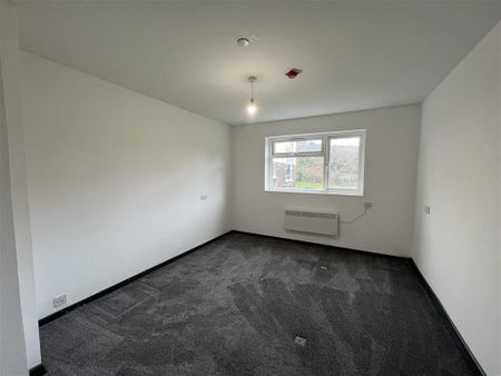 High Street, Cwmgwrach, NEATH - Photo 3